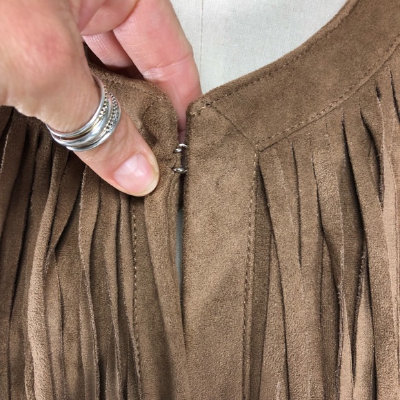 a.n.a faux suede tan fringe jacket. Size Medium - Picture 3 of 8